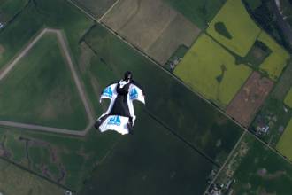Wingsuit-500px1.jpg