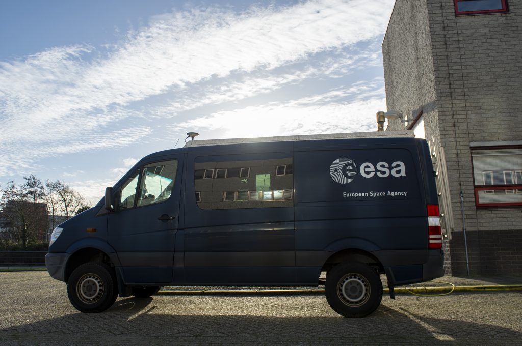 Testbed_vehicle_by_ESA_s_Navigation_Lab