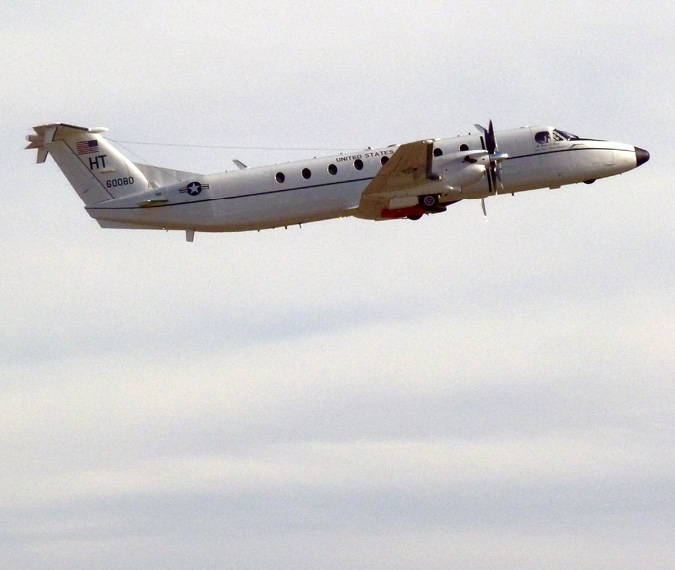 USAF_C-12J_taking_off,_Alamagordo_Airport